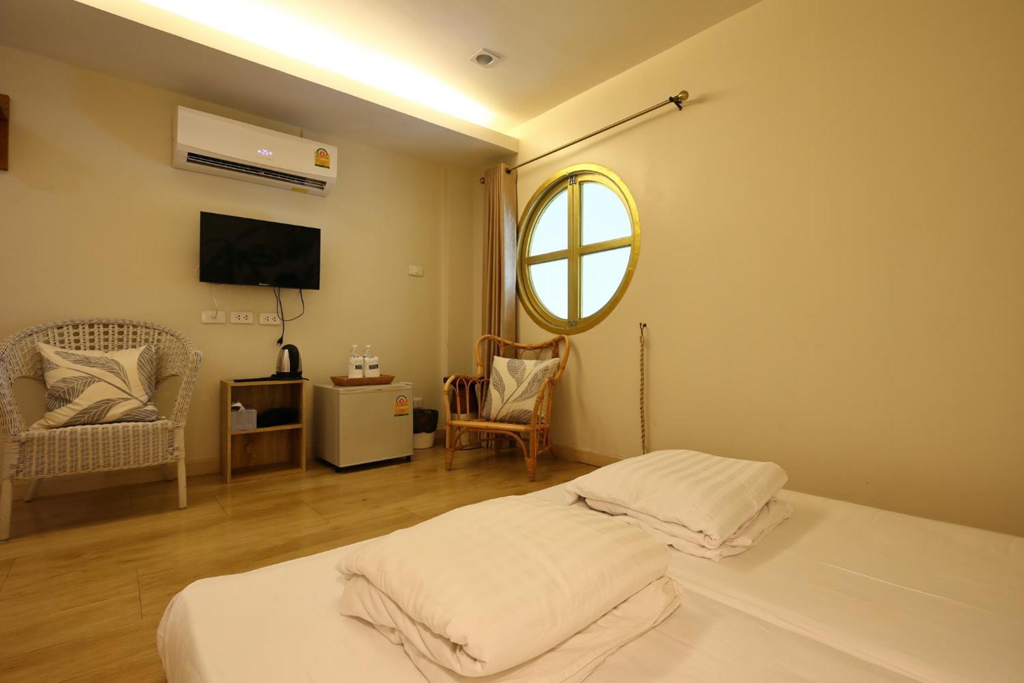 לינה וארוחת בוקר צ'יאנג מאי Poshtel Haven מראה חיצוני תמונה